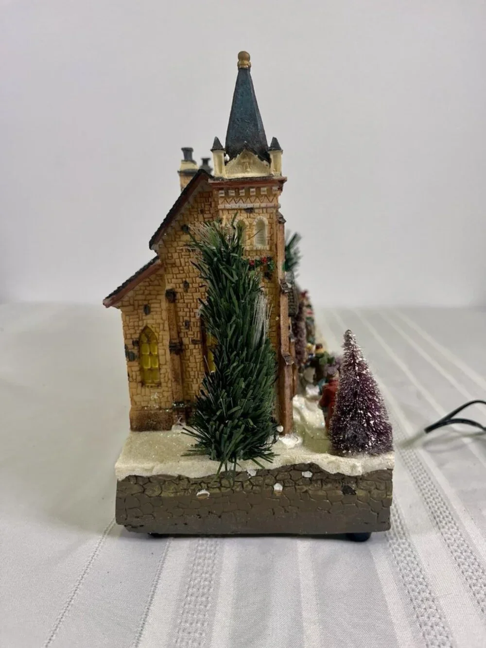 Santas Workbench Fiber Optic Christmas Neighborhood City Lighted House 2004 NEW